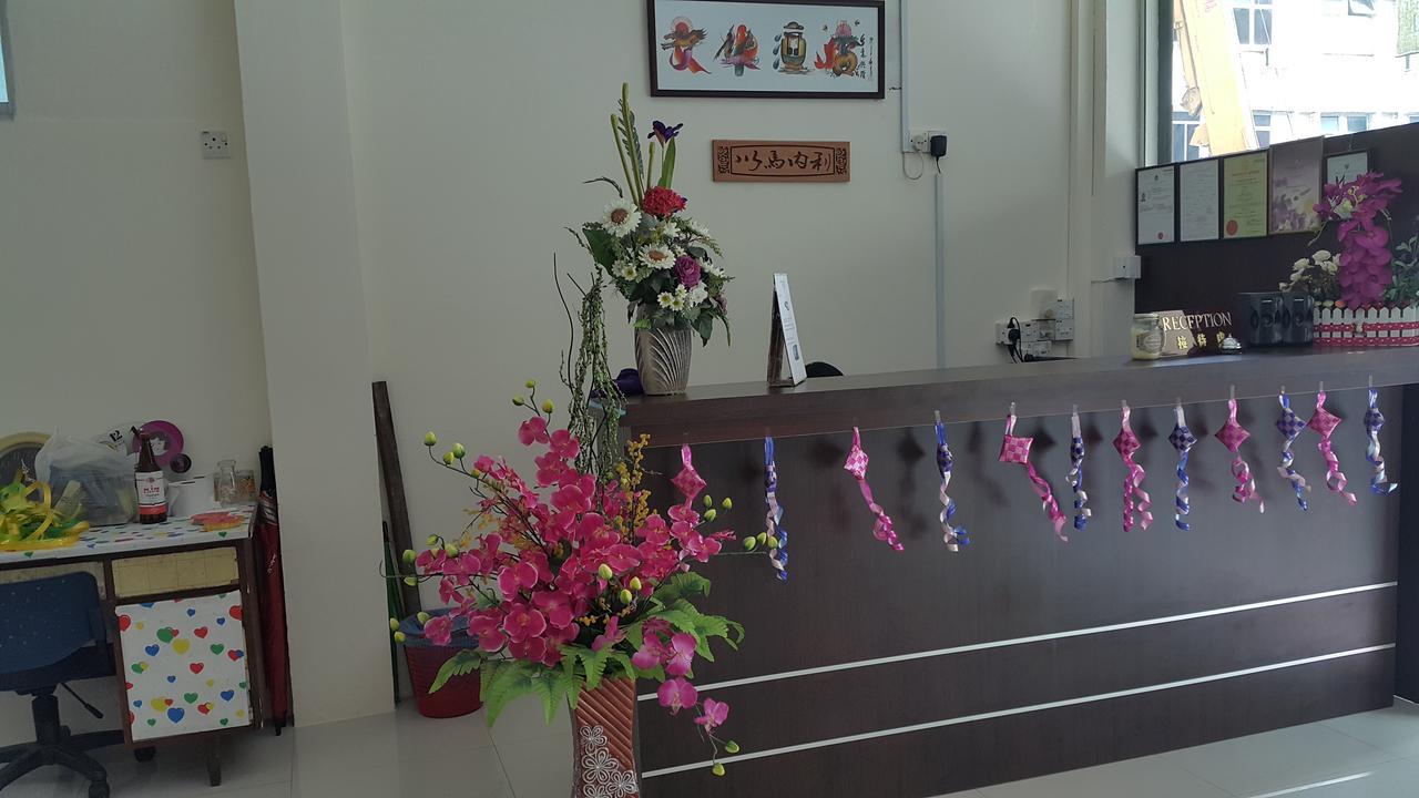 Mandarin Hotel Kuching Zewnętrze zdjęcie