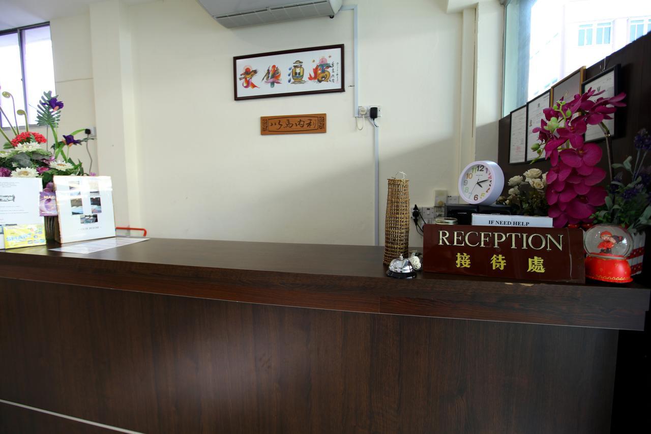 Mandarin Hotel Kuching Zewnętrze zdjęcie